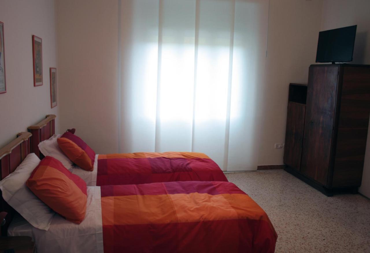 Affittacamere Parco Dei Canape Foligno Zimmer foto